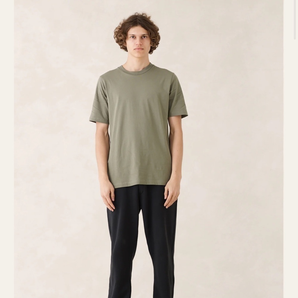 Sold oftt Sage Green Luxury T-shirt Small
